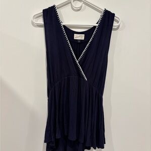Universal Thread Navy V-Neck Blouse